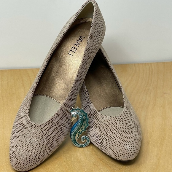 VANELI Dayle Leather Pumps w/Abstract Dotted Pattern Taupe Size 9.5 - Picture 3 of 11